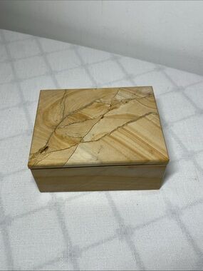 Natural Stone Decorative Trinket Box - Cream and Tan
Like new